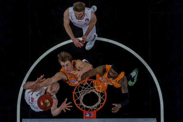 欧塞尔与南 欧塞尔与南