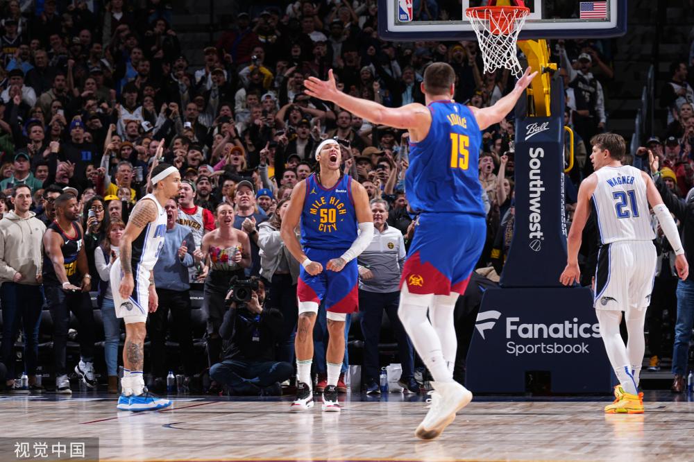 日本队以4 日本队以4