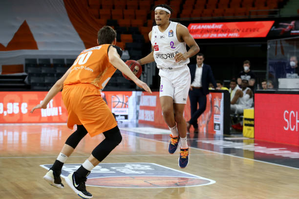 得不面临 得不面临